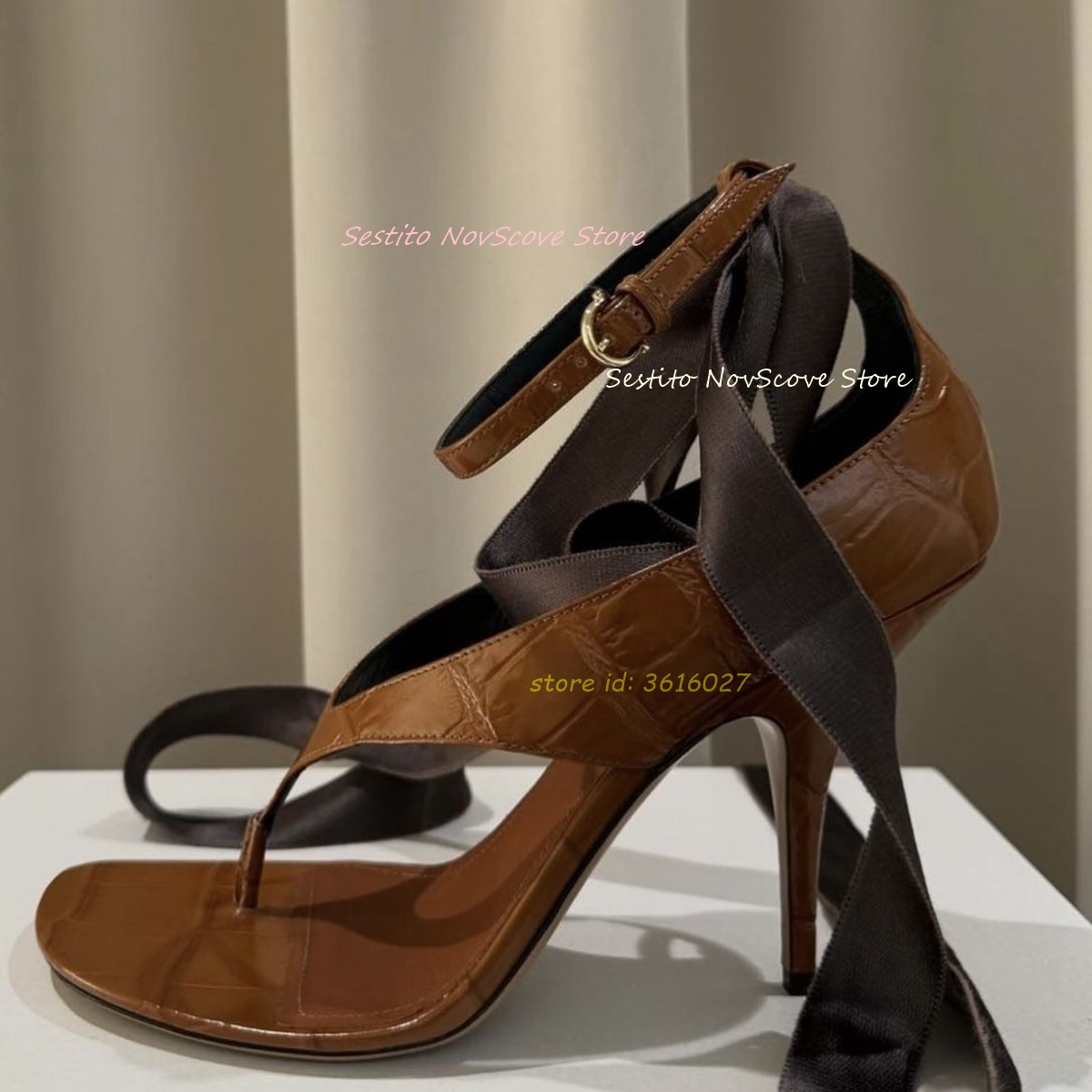 Summer Clothing Sale - Sandales à lacets marron à bout
